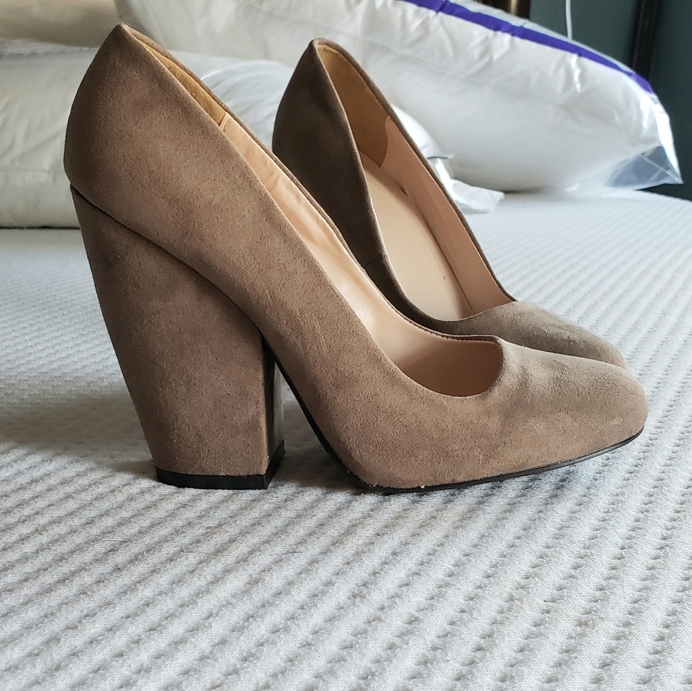 Qupid chunky block heels